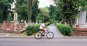 The sprawling cemetery along Chuan Hoe Avenue is the only concrete reminder of the pre-war Japanese community here (Photo credit: Singapore Press Holdings)