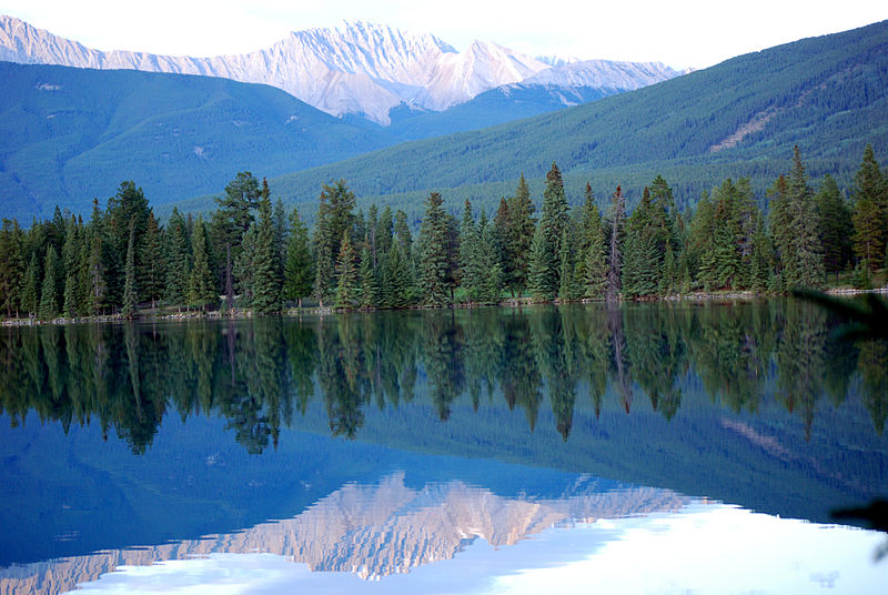 The Glacier at Lake Louise (Photo credit: Wikimedia Commons)