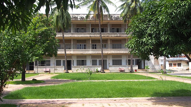 Tuol Sleng Genocide Museum (Photo credit: Wikimedia Commons)